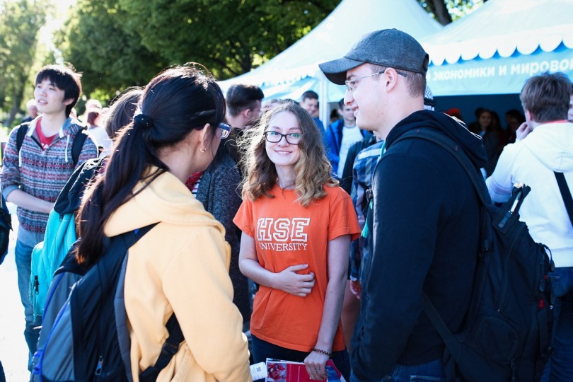 Sun and Rain, Sports and Fashion, Studies and Leisure — All at HSE Day