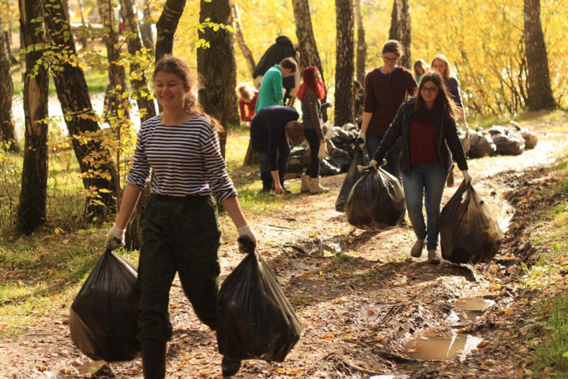 Green HSE Сleans up Moscow region’s Lake Relax